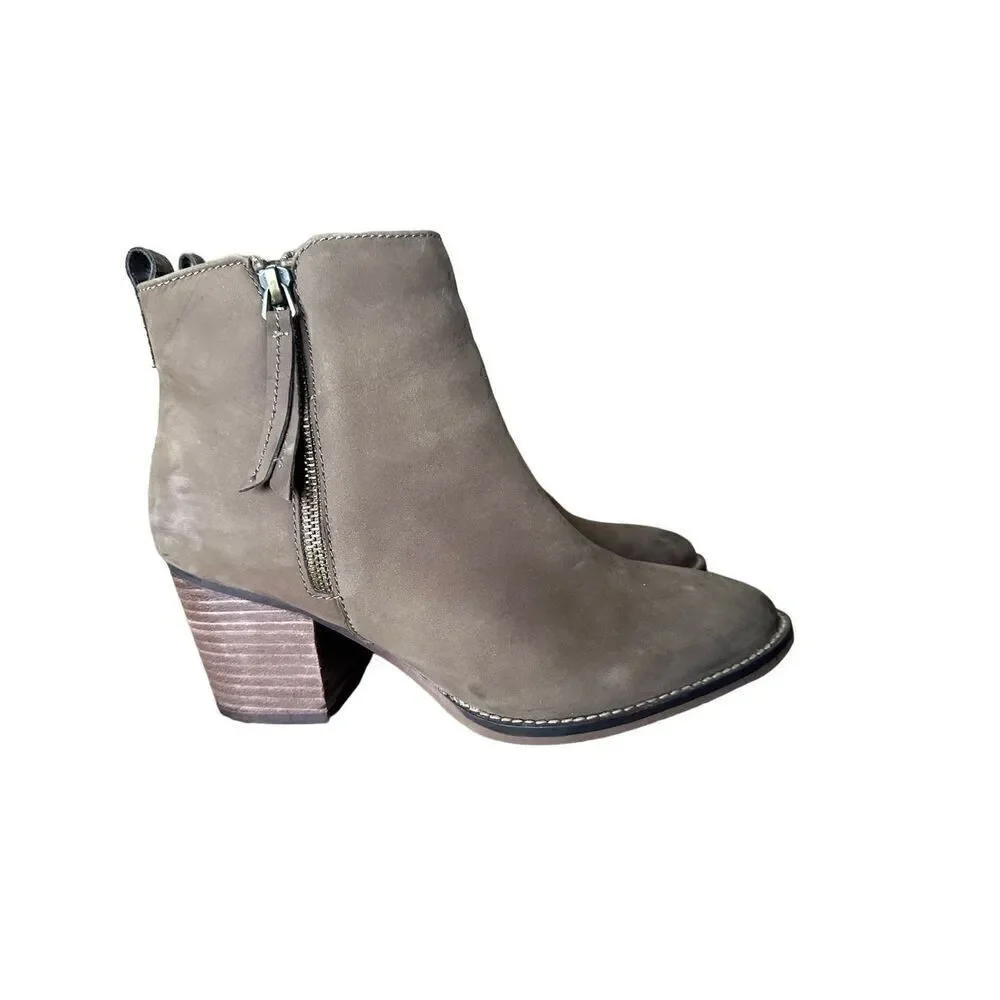Blondo Waterproof Nubuck Ankle Boots Size 8 1/2